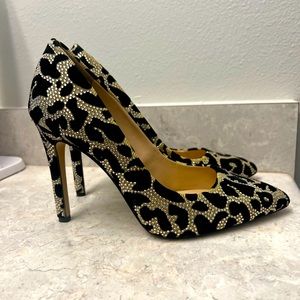 Used Gianna Bini heels/ Black with leopard print.